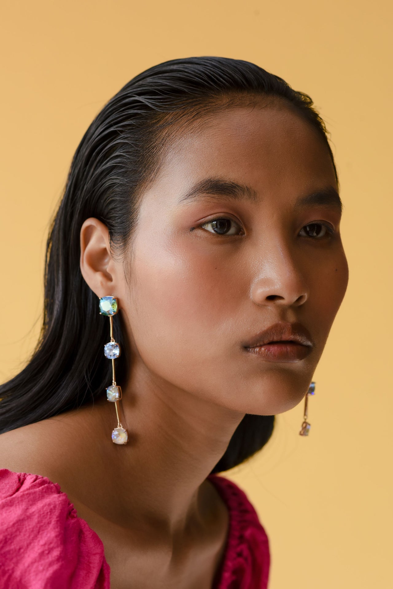 single stone hanging earrings