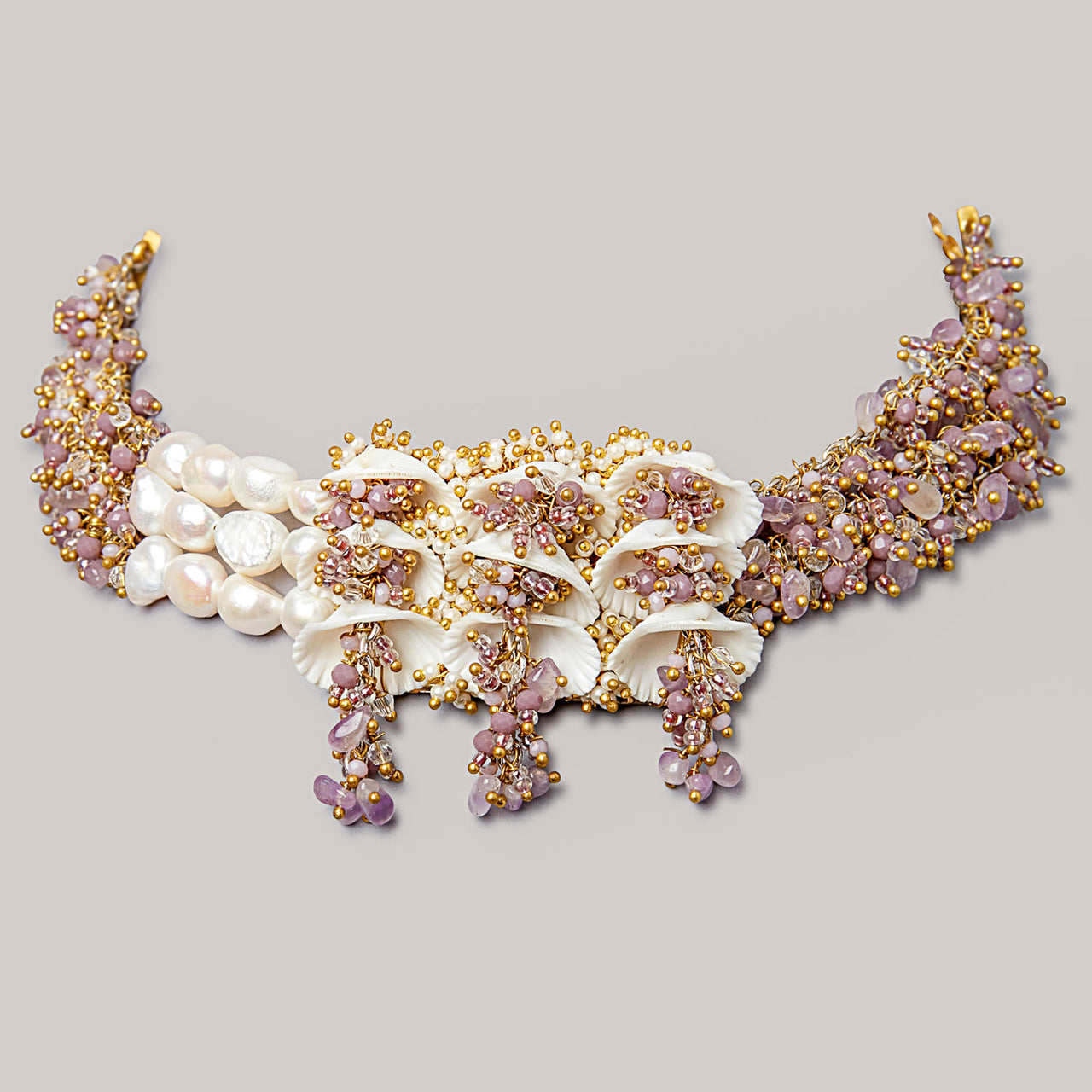 DORO - Contemporary Unique Shell Off-White And Lilac Chocker Set - Meraki Lifestyle Store