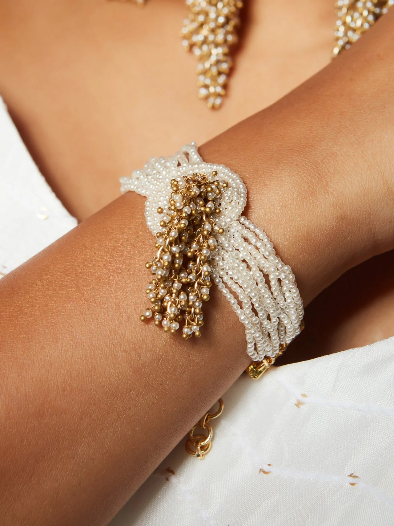 Gold Plated Versatile Heritage Pearl Bracelet