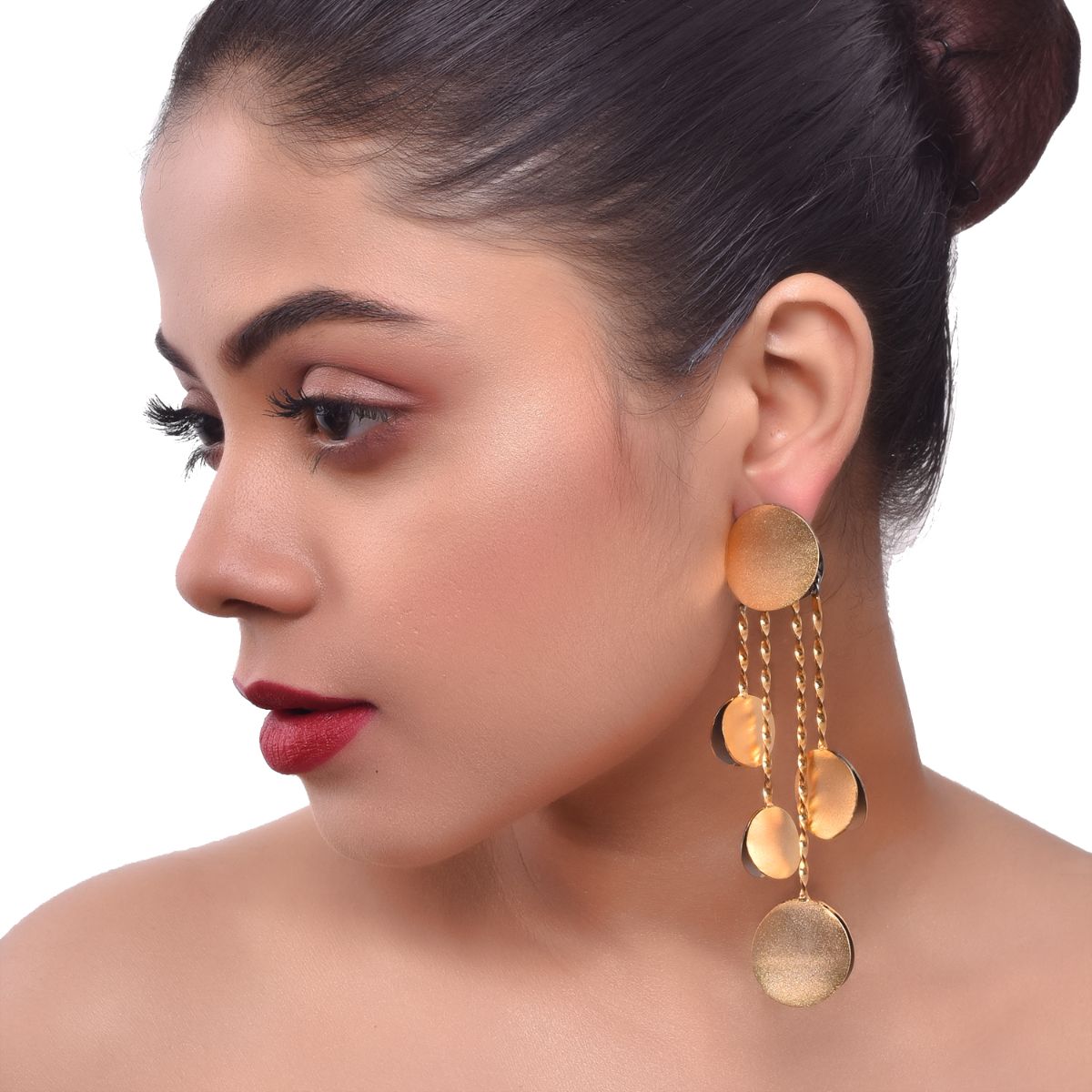 Women long chain drop earrings gold