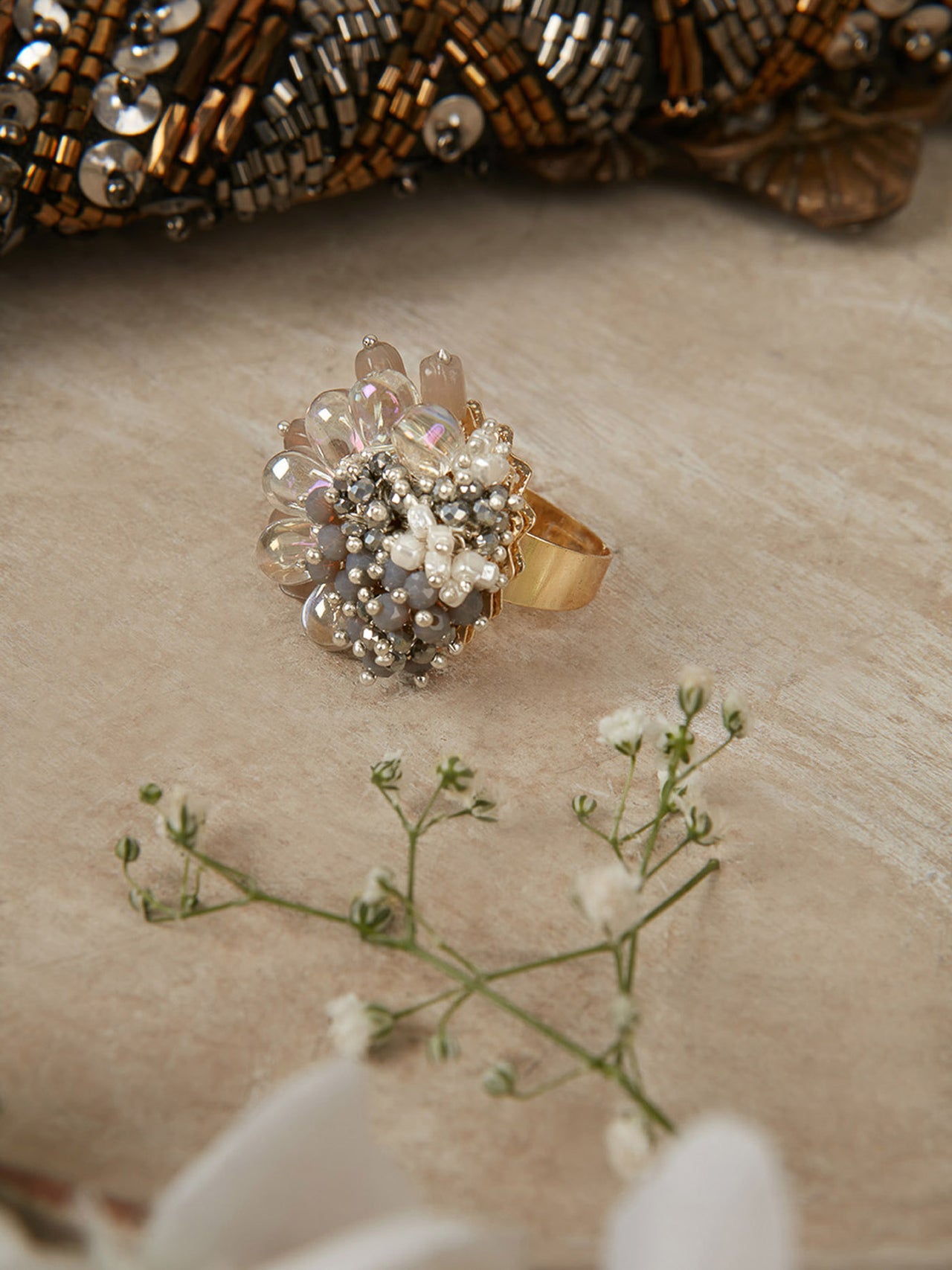 DORO - Silver Plated Metallic Ring With Stones And Pearls - Meraki Lifestyle Store
