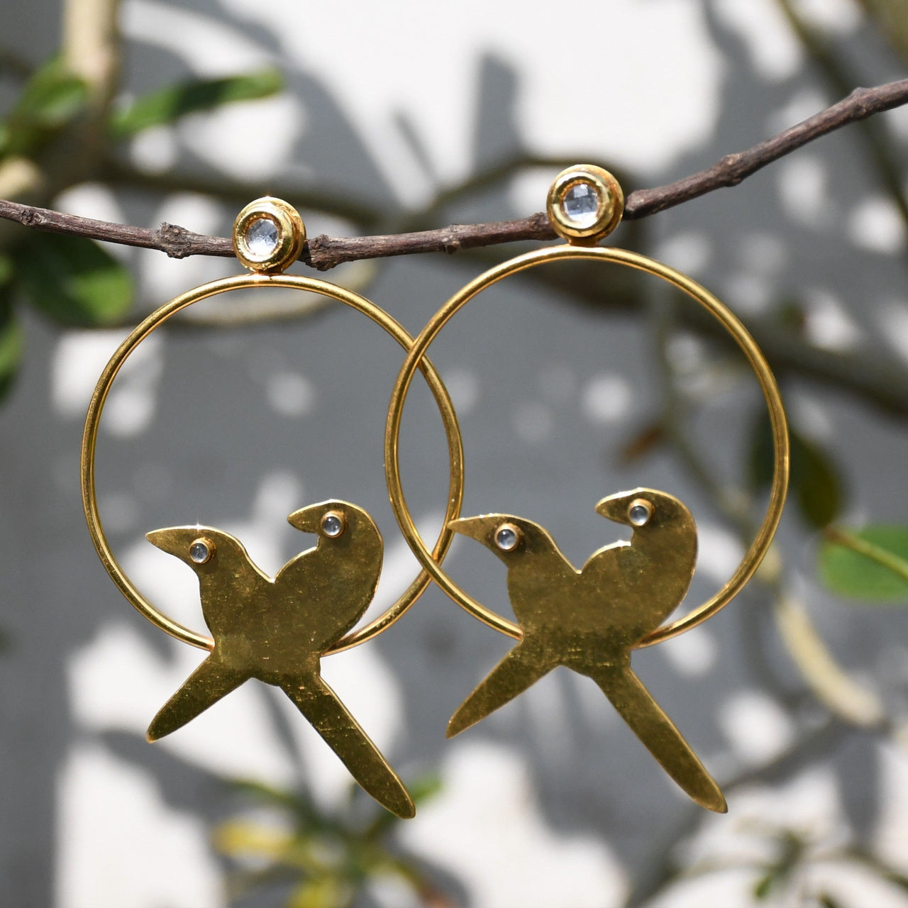 circular bird design earring